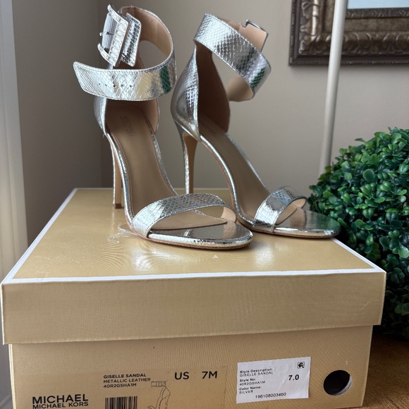 Michael Kors Giselle Sandal Metallic Leather - Picture 1 of 12